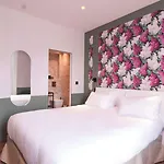 Rosa 3*